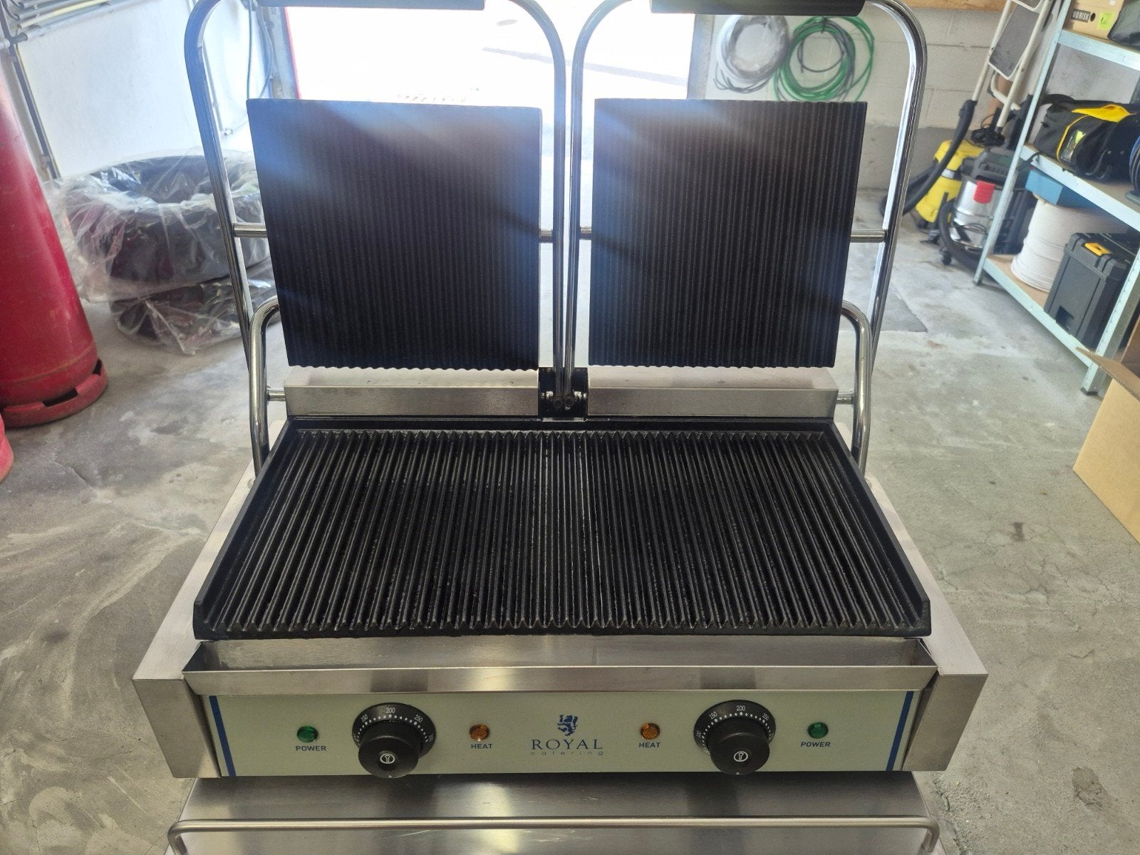 Pack Pro : Machine à panini double Royal Catering + Desserte, Enlèvement