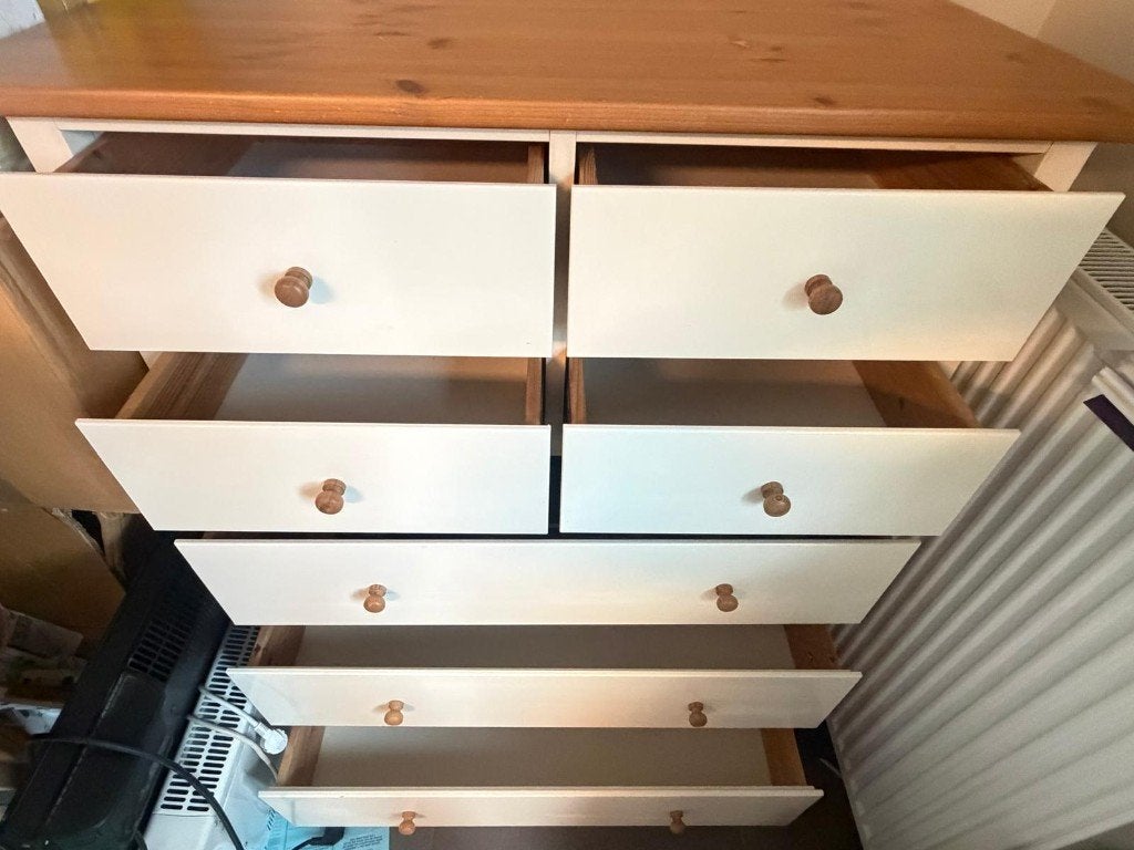 Scandinavian Sturdy Off White Heavy Wood 7 Drawers, Ophalen