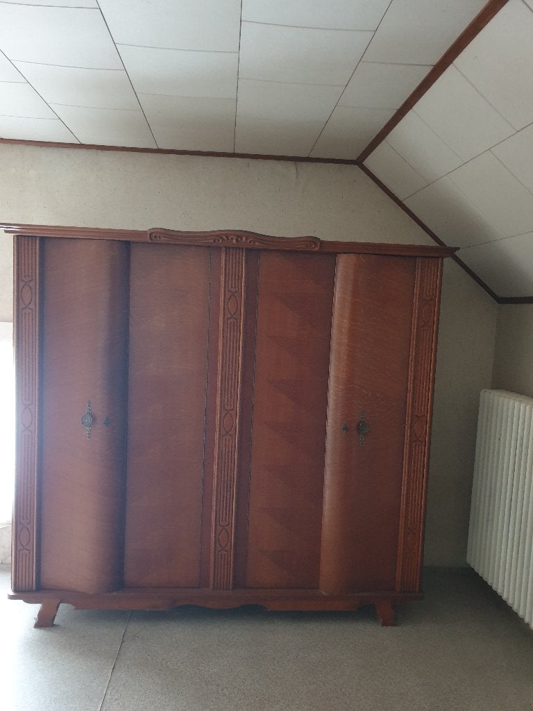 Kleerkast, Ophalen