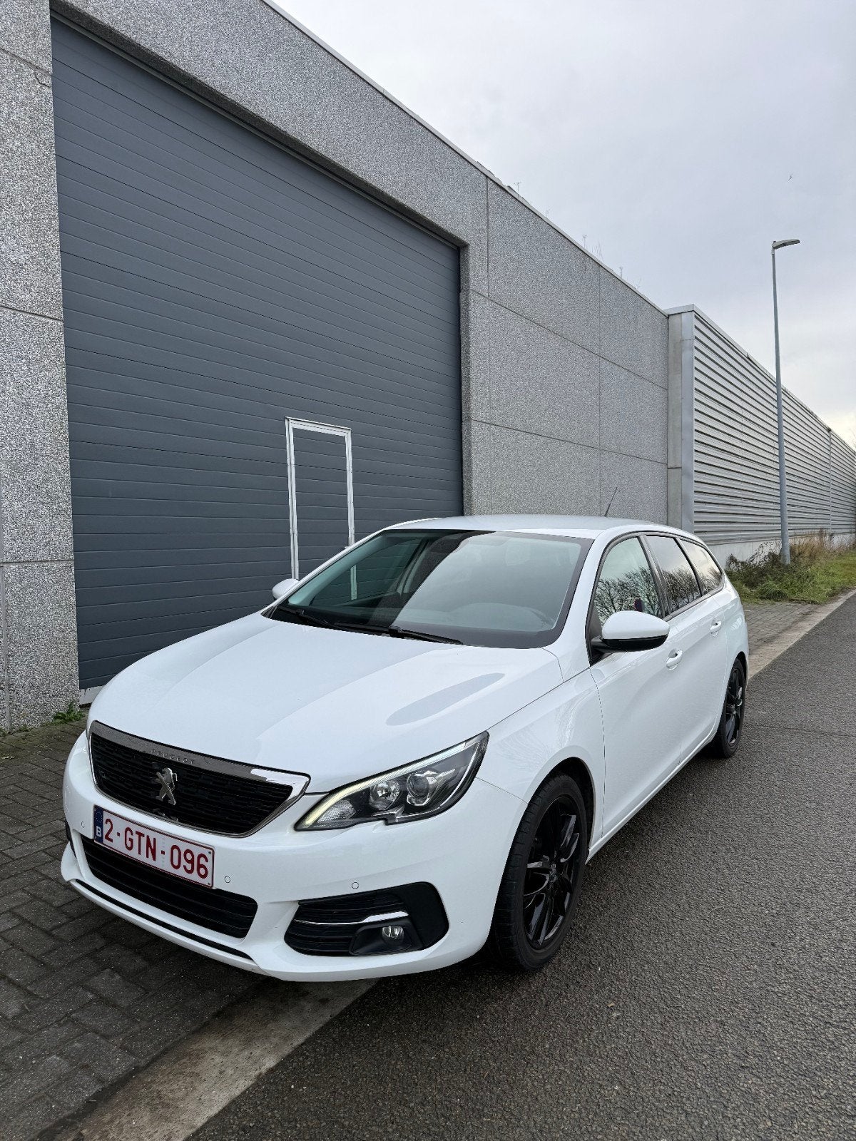 Peugeot 308 Facelift 2019 GEKEURD VVK!, Auto's, Peugeot, Particulier, Airbags, Airconditioning, Alarm, Apple Carplay, Bluetooth