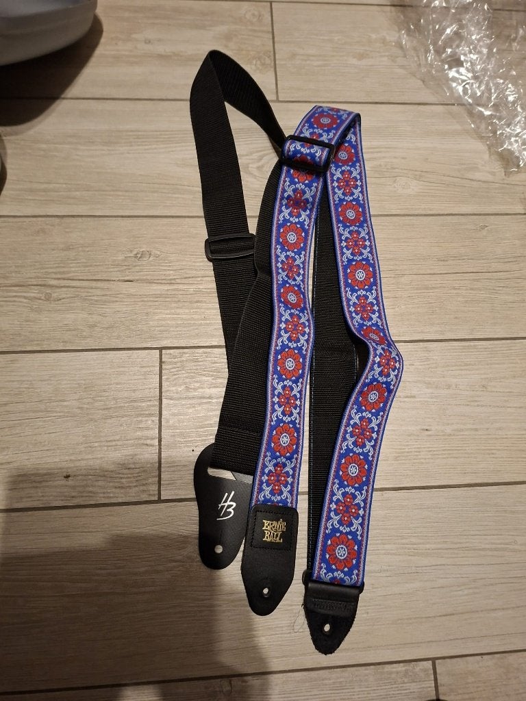 2 gitaarstraps, Musique & Instruments, Instruments à corde | Autre, Enlèvement ou Envoi, Utilisé