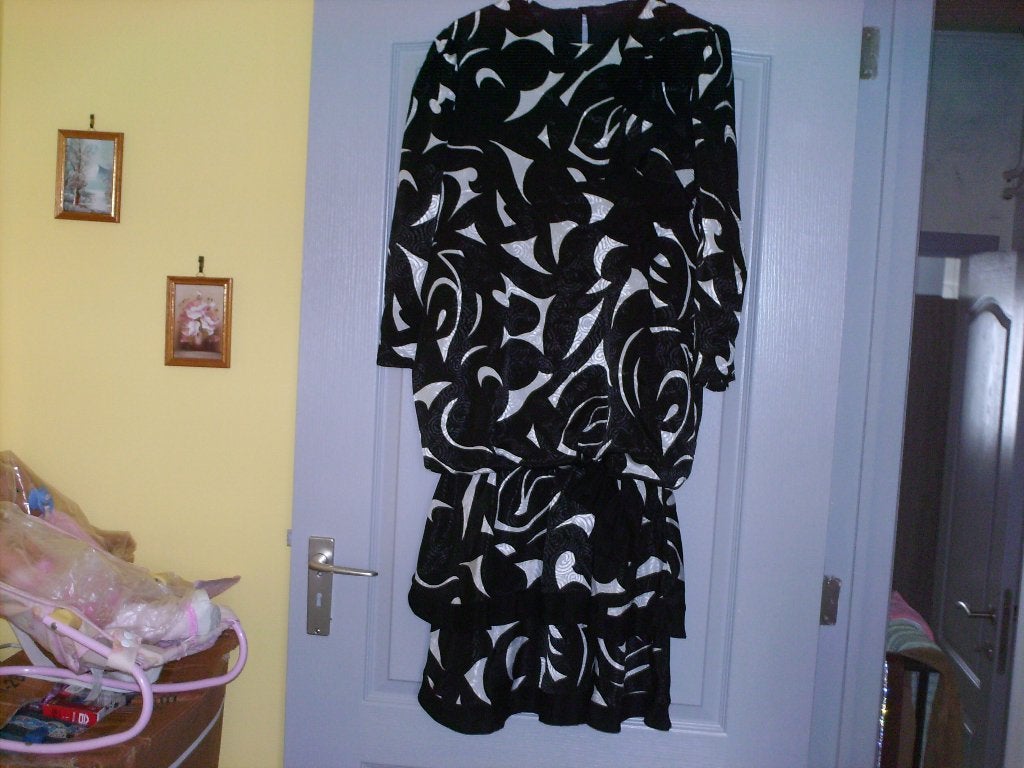 a vendre robe pour dame, Kleding | Dames, Jurken, Overige kleuren, Maat 42/44 (L), Ophalen of Verzenden, Zo goed als nieuw