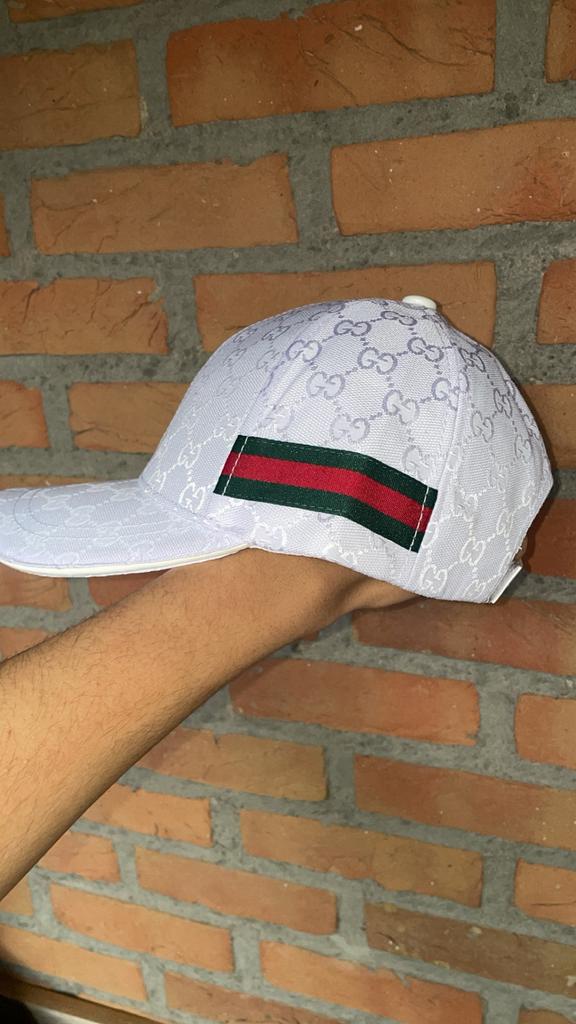 Gucci pet, Ophalen, Zo goed als nieuw, Pet