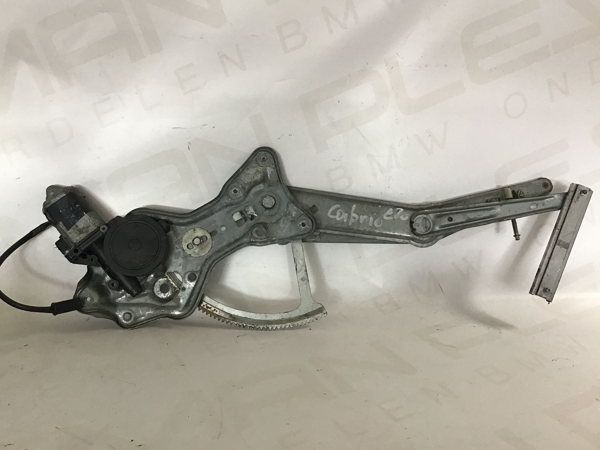 Raammechanisme rechtsvoor BMW E30 513319336580, -, Utilisé, -, Enlèvement ou Envoi