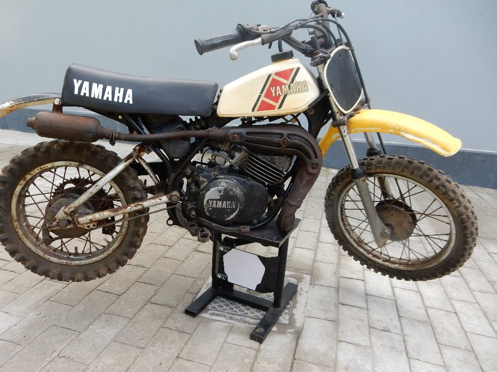 yamaha yz50, Motos