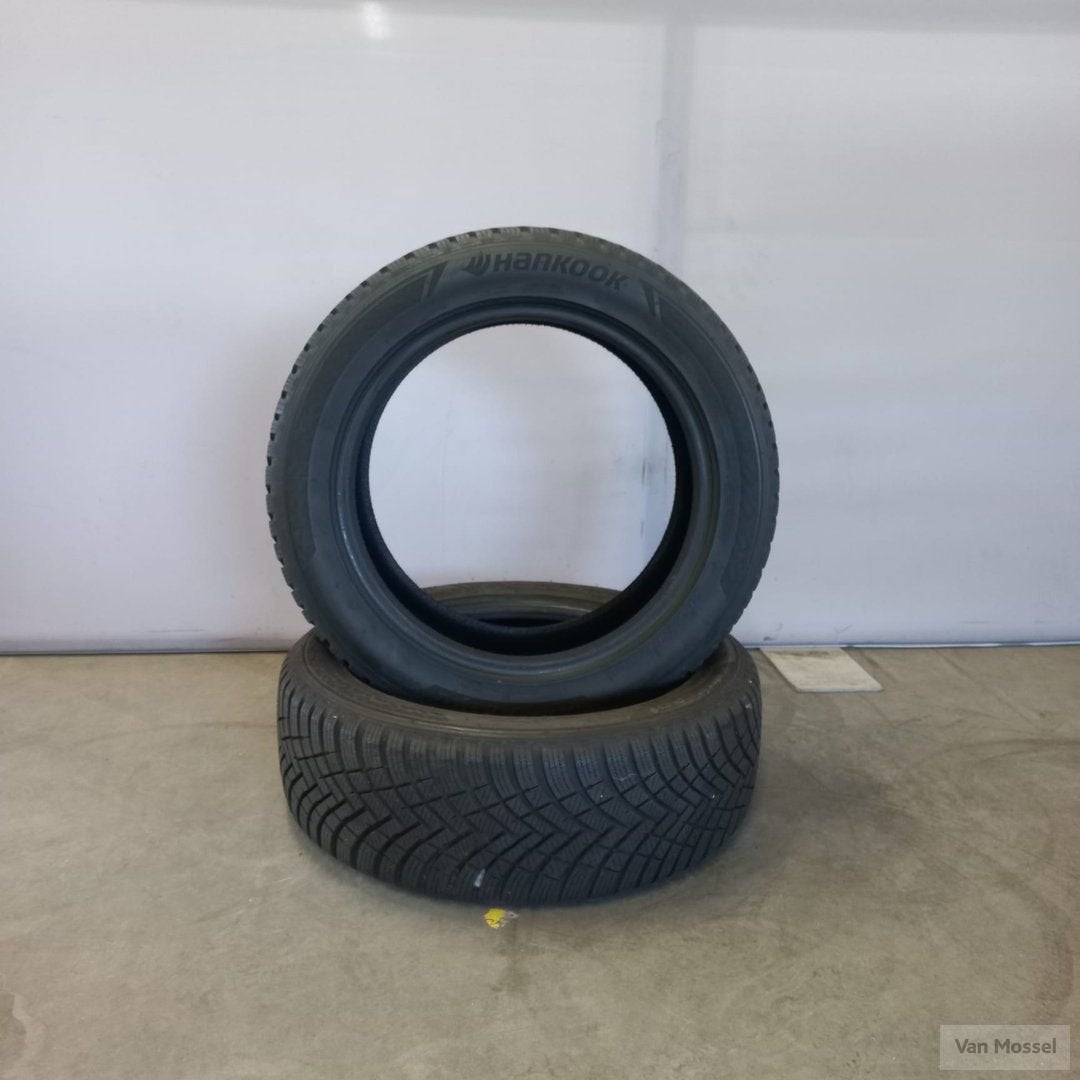 Hankook Winter I * Cept RS3 215/55/R17 98V, Auto-onderdelen, Banden en Velgen, -, -, 17 inch, Band(en)