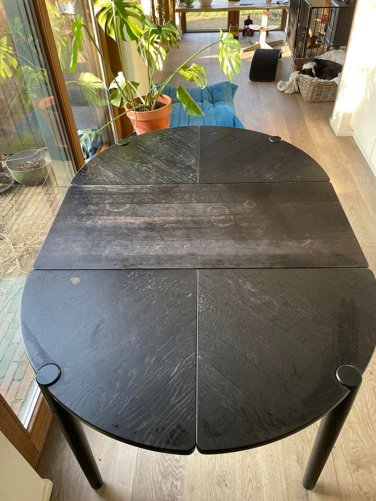 Zwart eiken tafel, Huis en Inrichting, Tafels | Eettafels, Ophalen, Gebruikt, Vijf personen of meer, 100 tot 150 cm