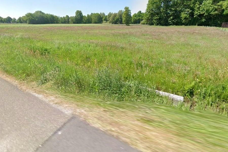 Uit de hand te koop weide landbouwgrond, Weidegang, 2 of 3 paarden of pony's