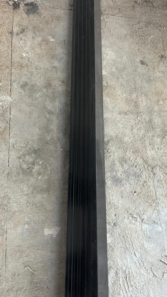 Alu dakrand roval classic plus 60x60 9005 zwart, Doe-het-zelf en Bouw, Dakpannen en Dakbedekking, Ophalen, Zo goed als nieuw, Zwart