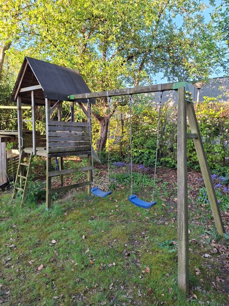 Speeltuig kinderen buiten, Ophalen, Gebruikt
