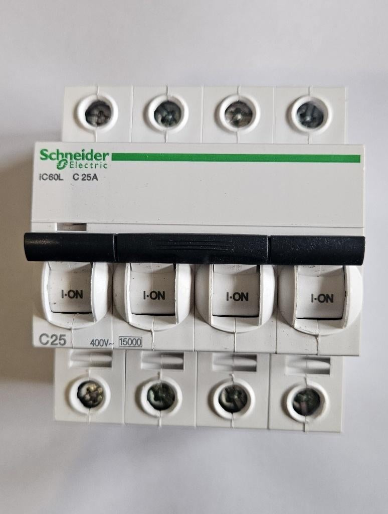 Schneider iC60L C25 Tétrapol. (4P) | Modèle 2023 État Neuf, Bricolage & Construction, Enlèvement ou Envoi, Comme neuf, Autres types