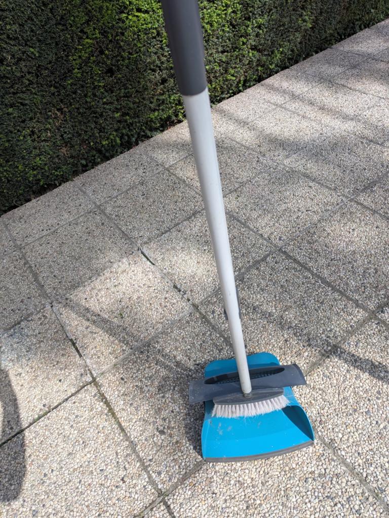 Vuilblik met opvangbak en borstel, Ophalen