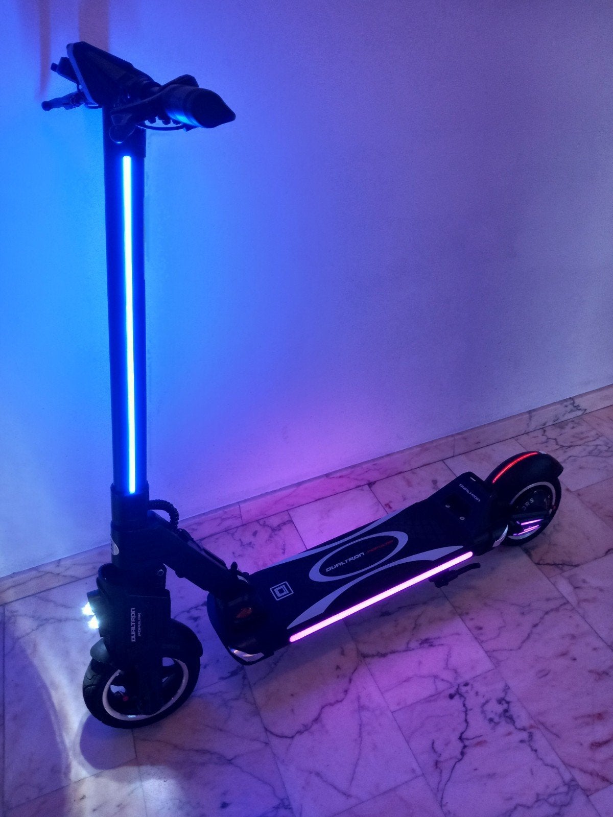 Dualtron Populaire elektrische scooter van 50 km/u uit de ee, Fietsen en Brommers, Ophalen, Zo goed als nieuw, Gewone step, Dualtron