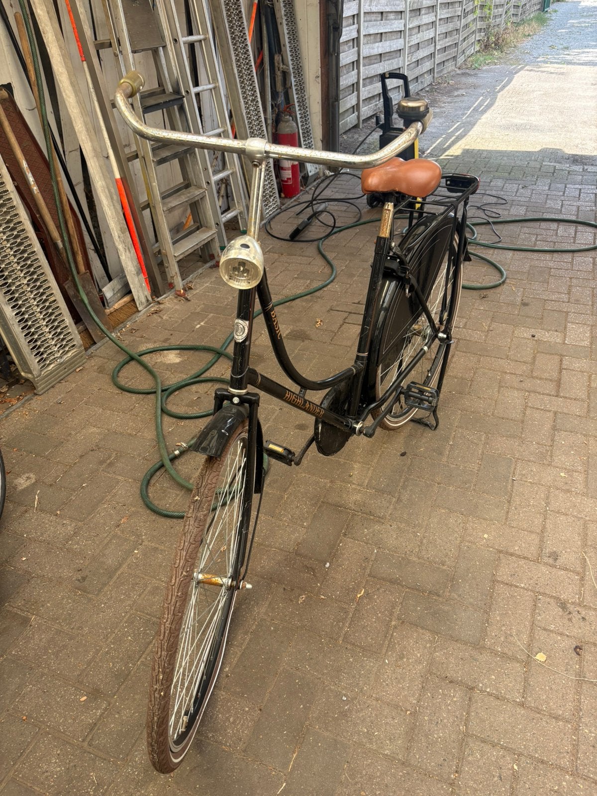 Oma fiets te koop nooit mee gereden, Fietsen en Brommers, Fietsen | Dames | Omafietsen, Ophalen of Verzenden, Zo goed als nieuw