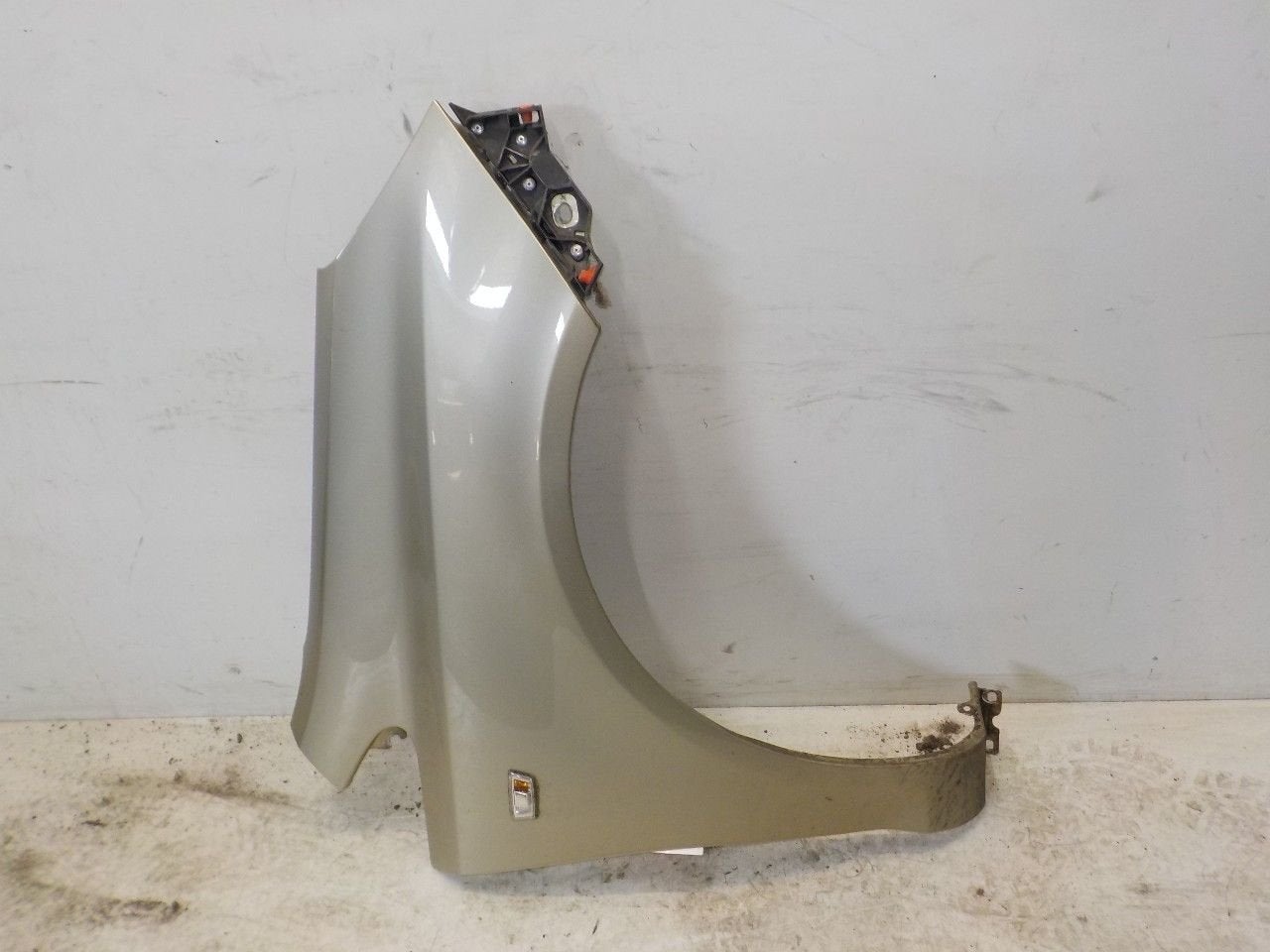Spatbord rechts voor Opel Corsa, Onderdelen@venauto.nl, Van der Ven Autorecycling B.V., Ettenseweg 76, 4706 PB Roosendaal, The Netherlands