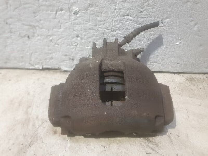 REMKLAUW LINKS VOOR Volvo S60 I (RS / HV) (01-2000/04-2010), Enlèvement ou Envoi, Sodener Straße 9 65824 Schwalbach, DE, Continental Aftermarket & Services GmbH