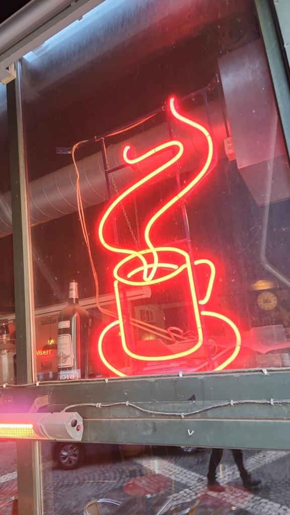 Neon reclame, Ophalen