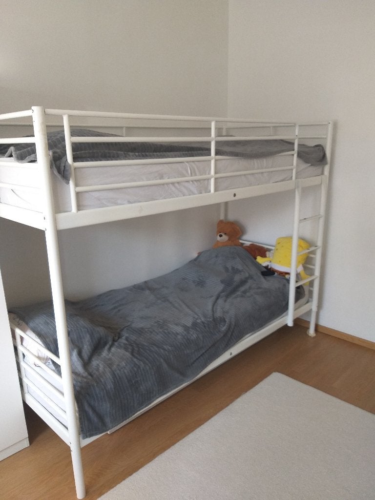 Métal lits superposés (blanc) et 2 lits, 90x200 cm, 90 cm, Une personne, Enlèvement, Utilisé