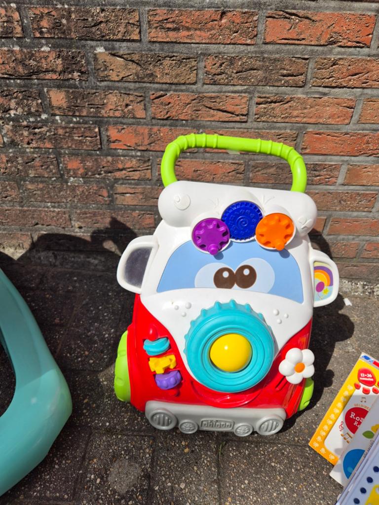 Chicco  - trotteur pousseur, Enfants & Bébés, Jouets | Vtech, Enlèvement