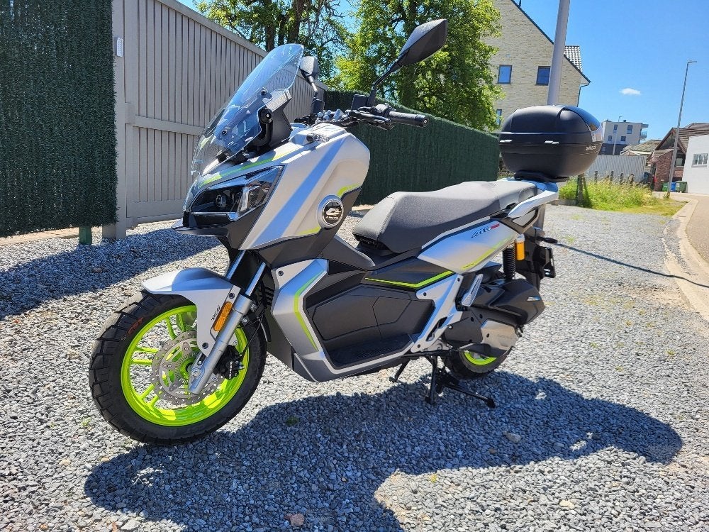 QJ Motor ATR 125cc, Motoren, Scooter, Nieuw, 125 cc, 11 kW of minder
