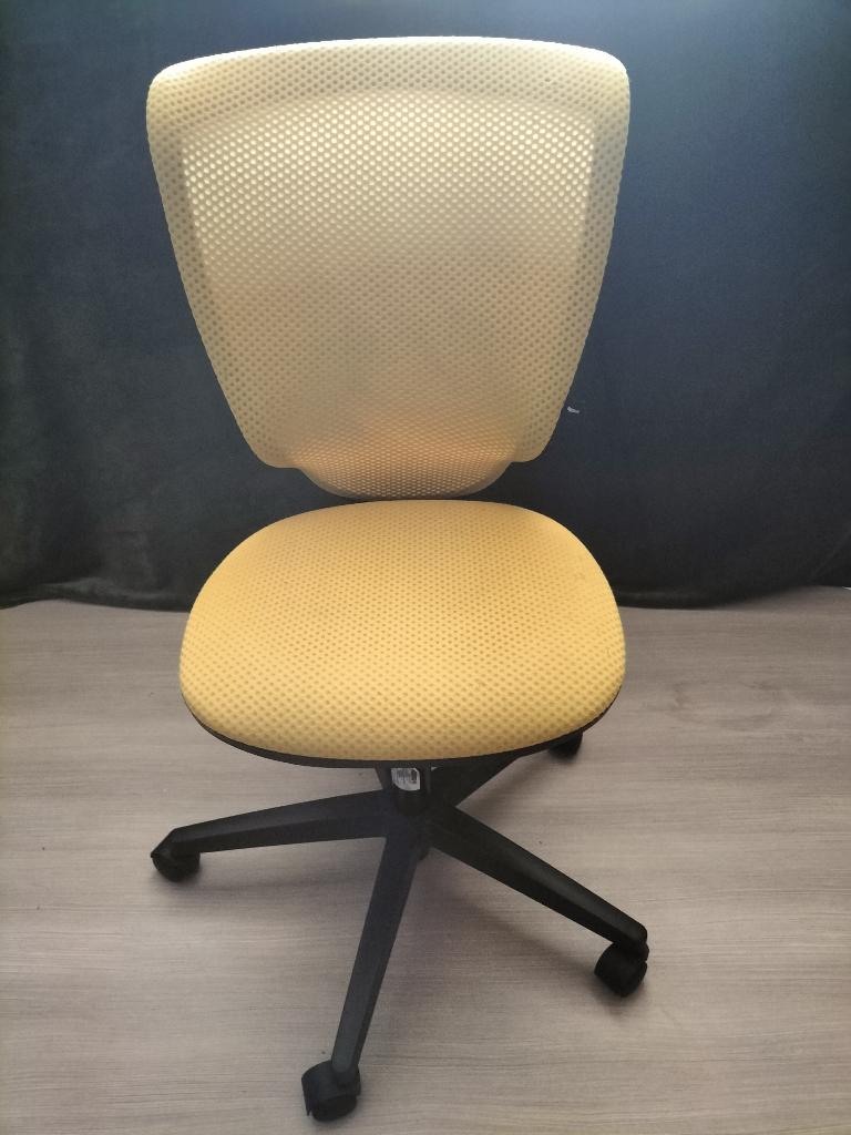 Bureau stoel te koop, Ophalen, Geel, Zo goed als nieuw, Bureaustoel