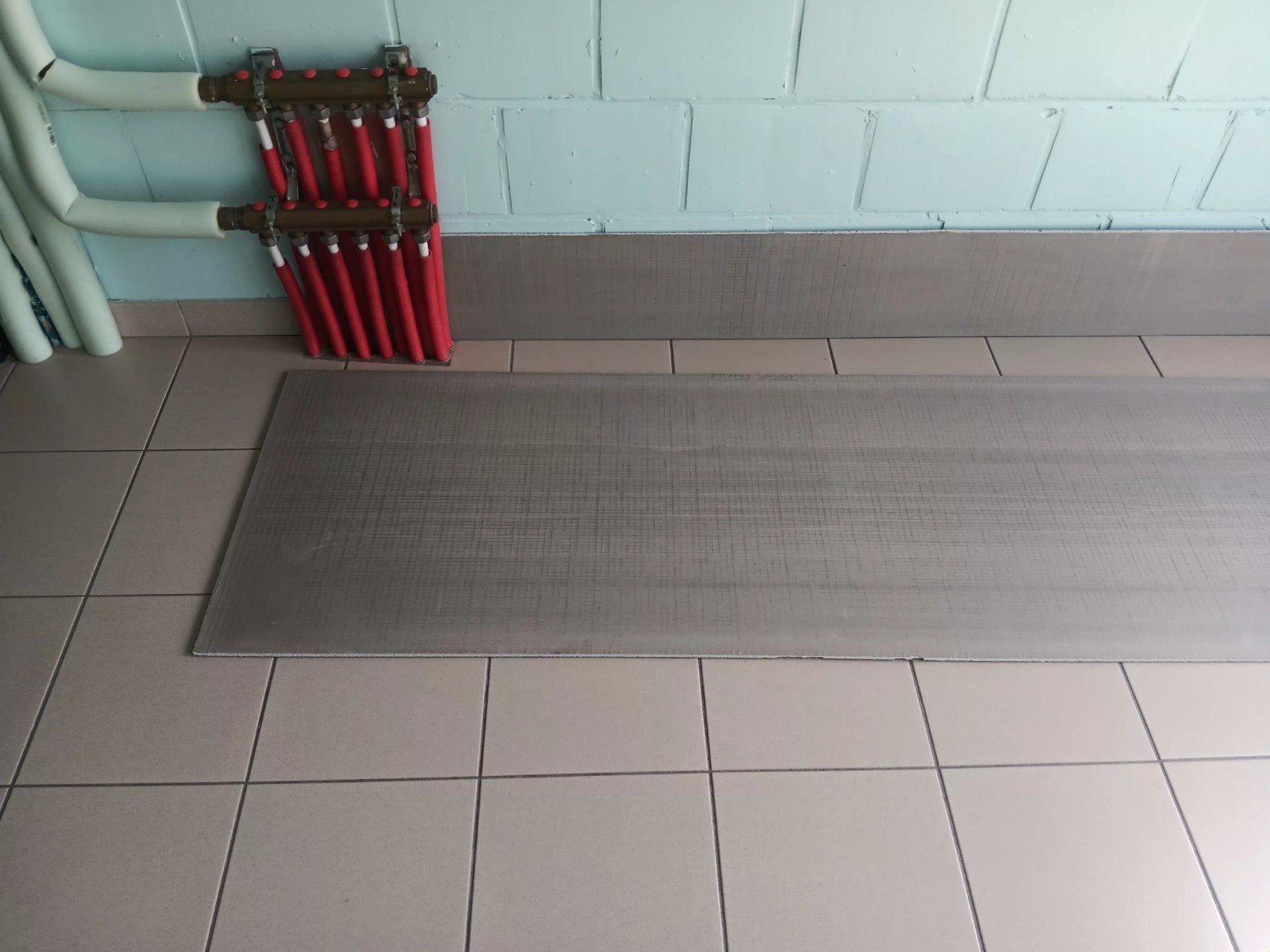 Wedi plaat. 2m60 op 0.60. 1cm dik. + 1 overschot., Doe-het-zelf en Bouw, Ophalen, Nieuw, Betonplex