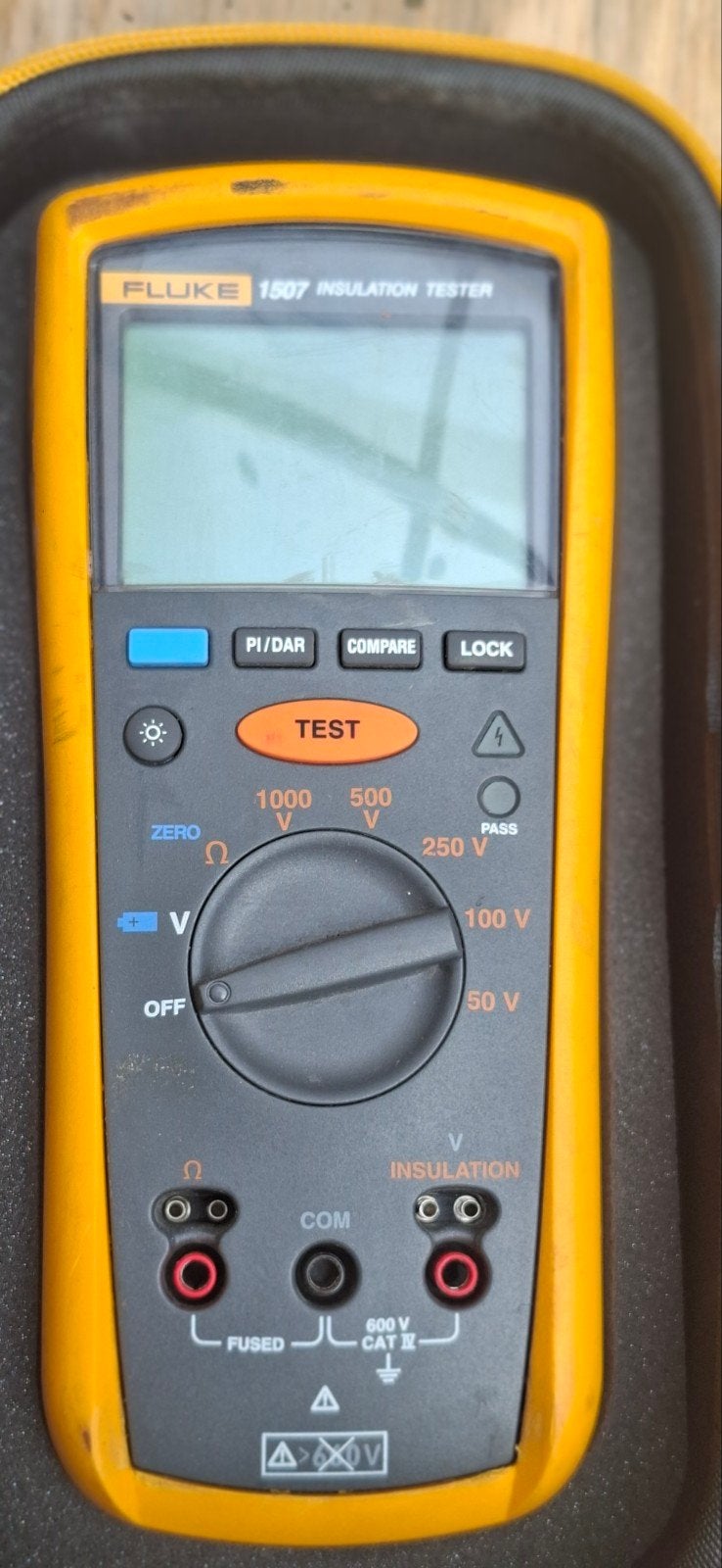 fluke 1507  isolatie tester gebruikt, Doe-het-zelf en Bouw, Ophalen of Verzenden, Gebruikt, Multimeter