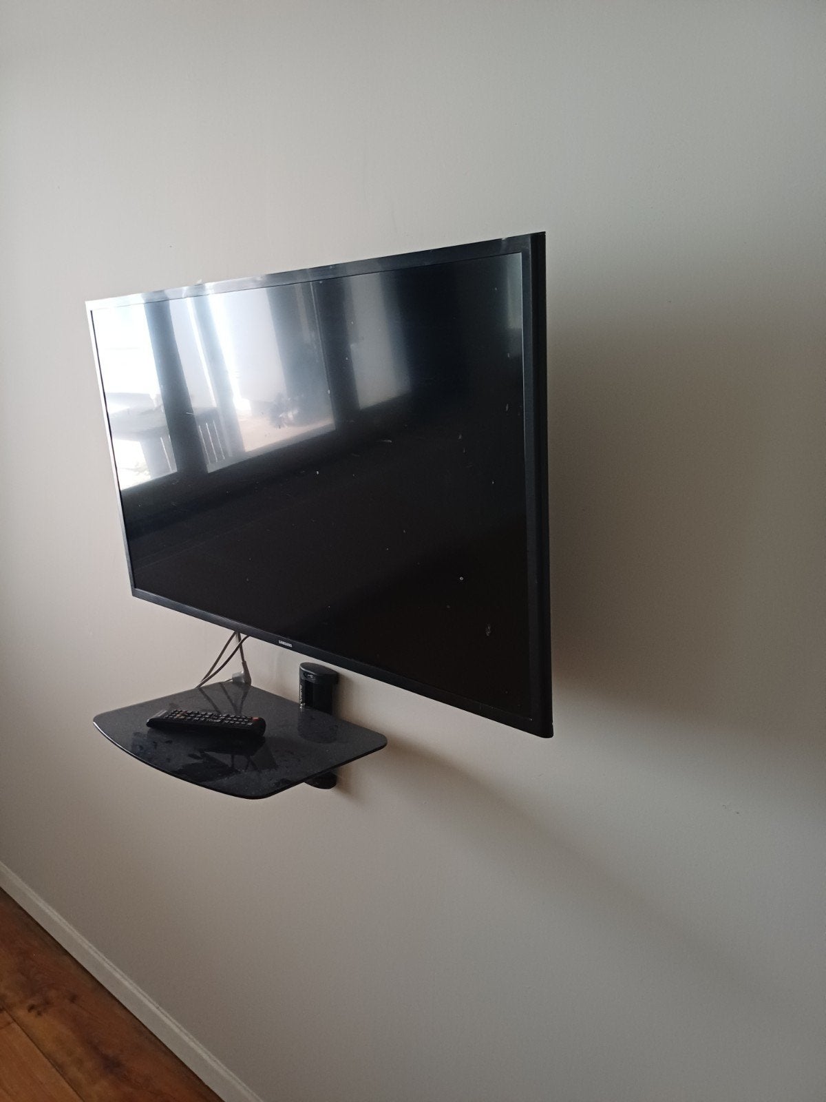 Samsung Smart TV 40" Full HD + Support mural + tablette, TV, Hi-fi & Vidéo, LCD, Comme neuf, Enlèvement, Smart TV