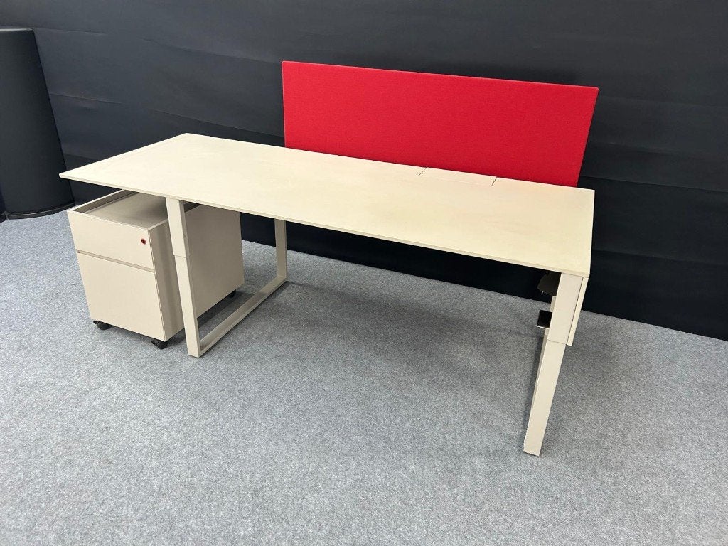 Designbureau BULO met ladenblok, Huis en Inrichting, Ophalen, Gebruikt, In hoogte verstelbaar, Metaal