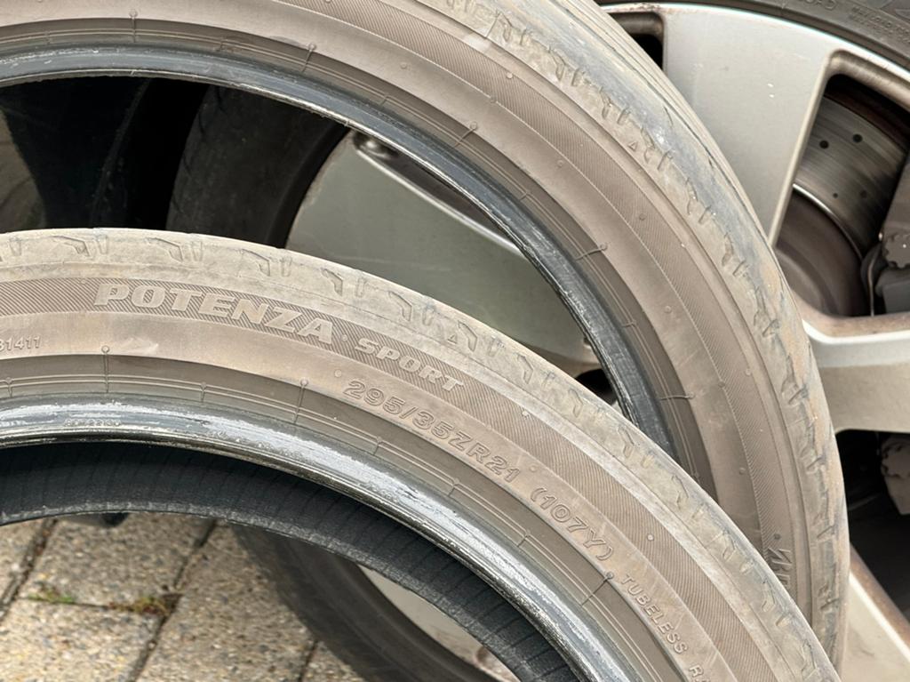 Bridgestone 295/35 R21, 295 mm, Pneus été, 21 pouces, Pneu(s)