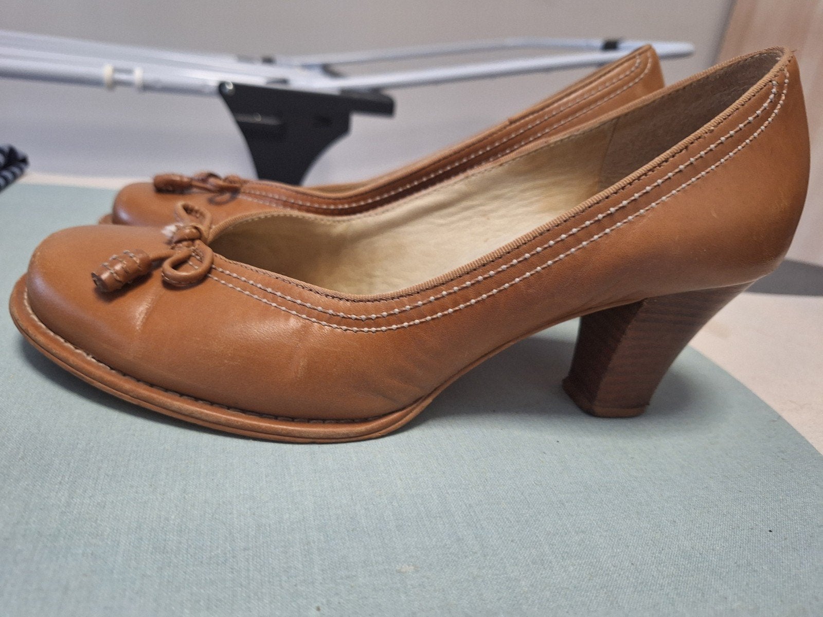 clarks pumps maat 39 bruin, Kleding | Dames, Schoenen, Ophalen of Verzenden, Bruin, Pumps