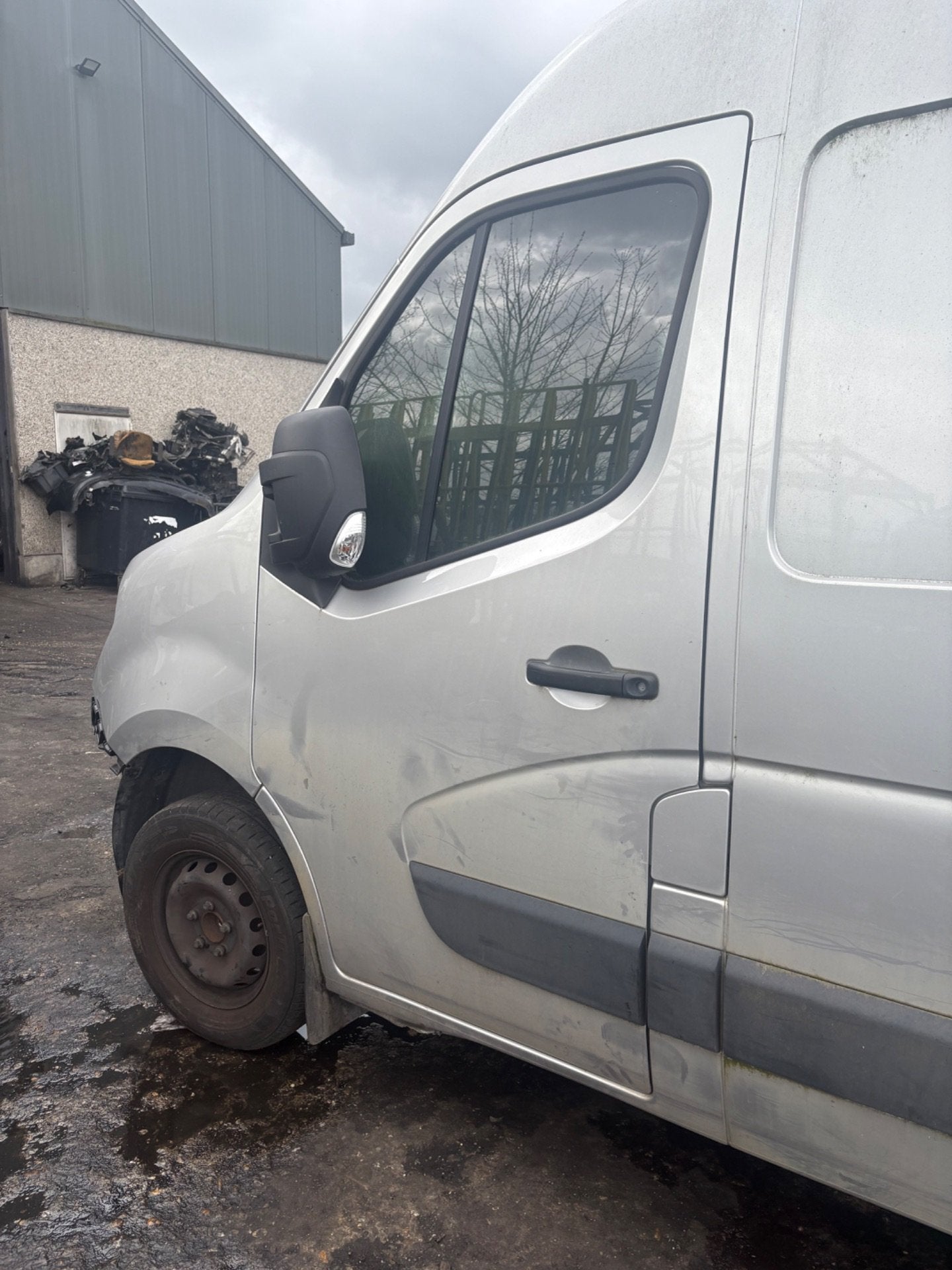 Portier Nissan NV 400, Contact.group@renault.com, Utilisé, Porte, Avant