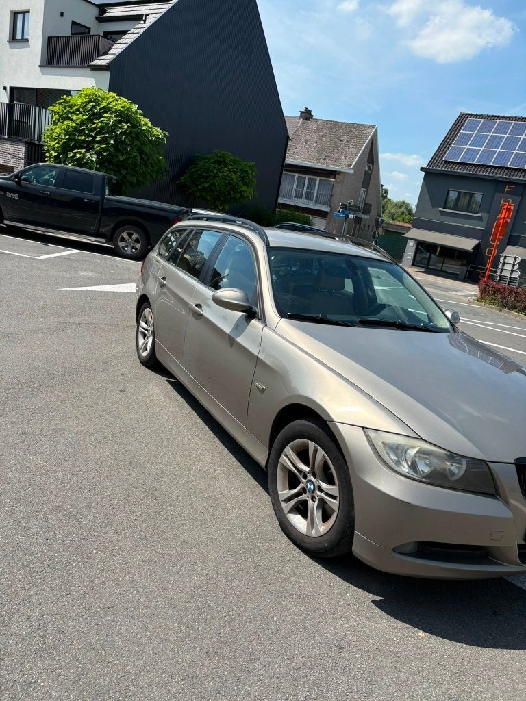 BMW Serie 3 Touring (E91) 318i — 2008 — 3 500€, Autos, Achat, Beige, Beige, Particulier