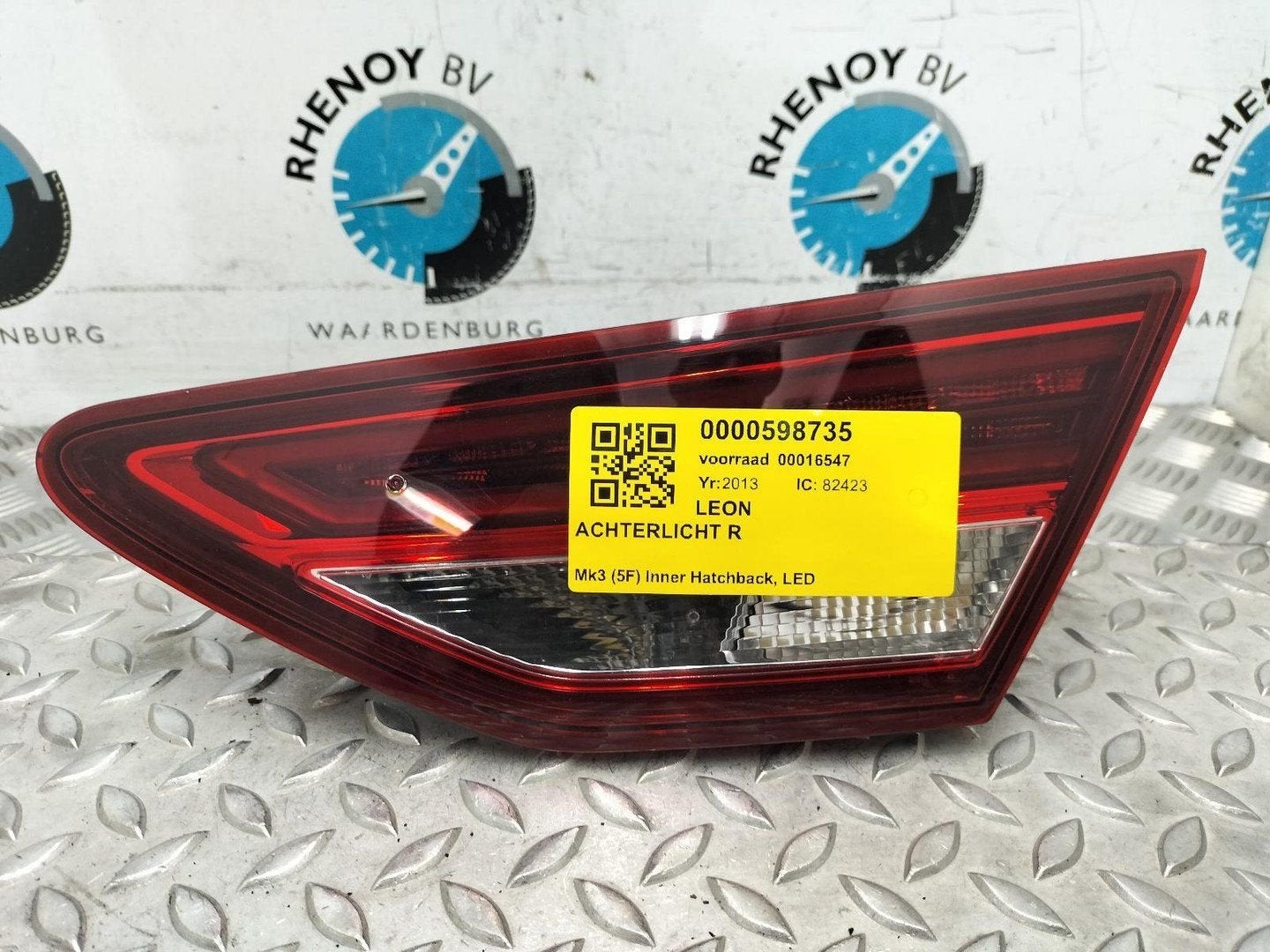 SEAT LEON 1.4 TSI FR Bns.  ACHTERLICHT R 2013, Enlèvement ou Envoi, Utilisé, ARN reconnu