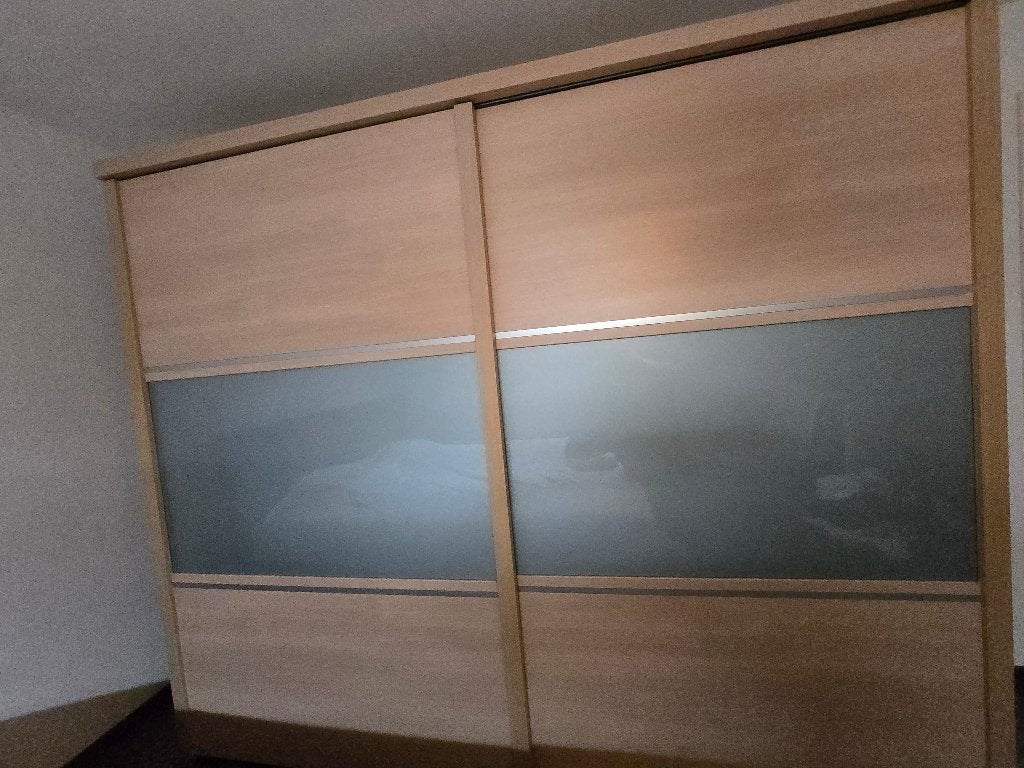 Kleerkast, Ophalen, Met deur(en), Gebruikt, 200 cm of meer