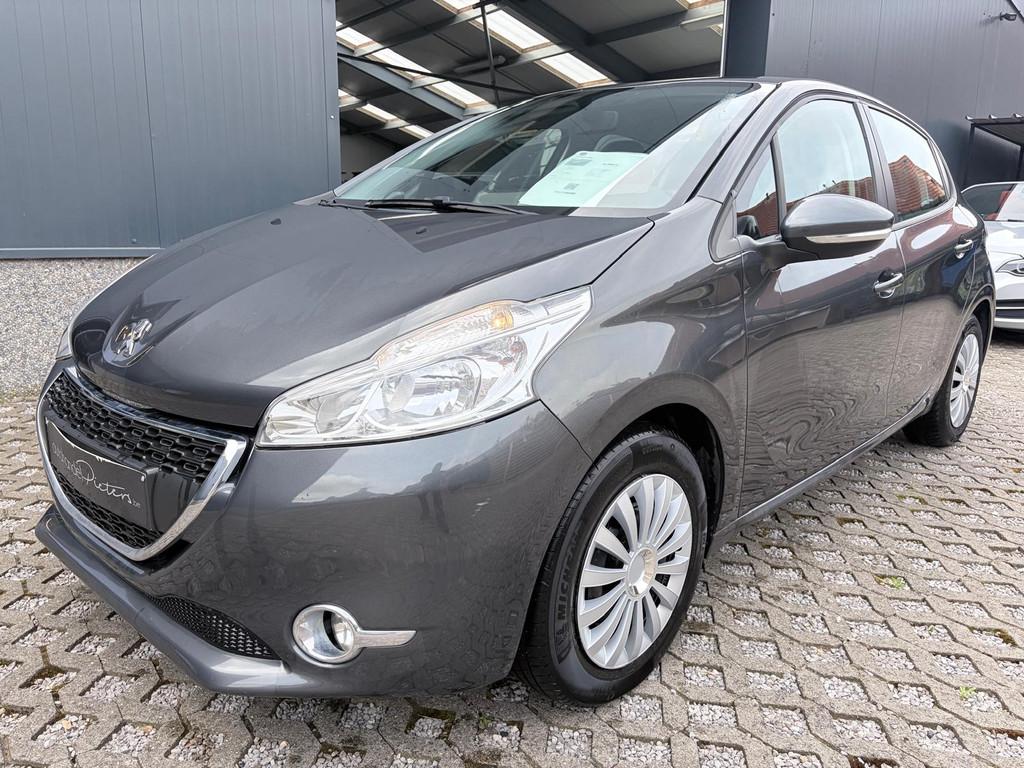 Peugeot 208 Benzine - Navigatie/cruise/Gereviseerde motor, Auto's, Voorwielaandrijving, Euro 5, Stof, Zwart