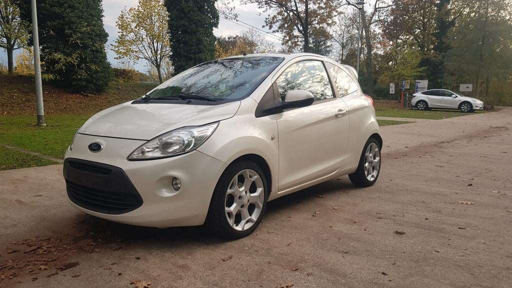 Ford KA 1.2 Benzine Bj.2014 Met 134.000 Km.Garantie!!, Autos, Entreprise, Ka, Boîte manuelle, Tissu