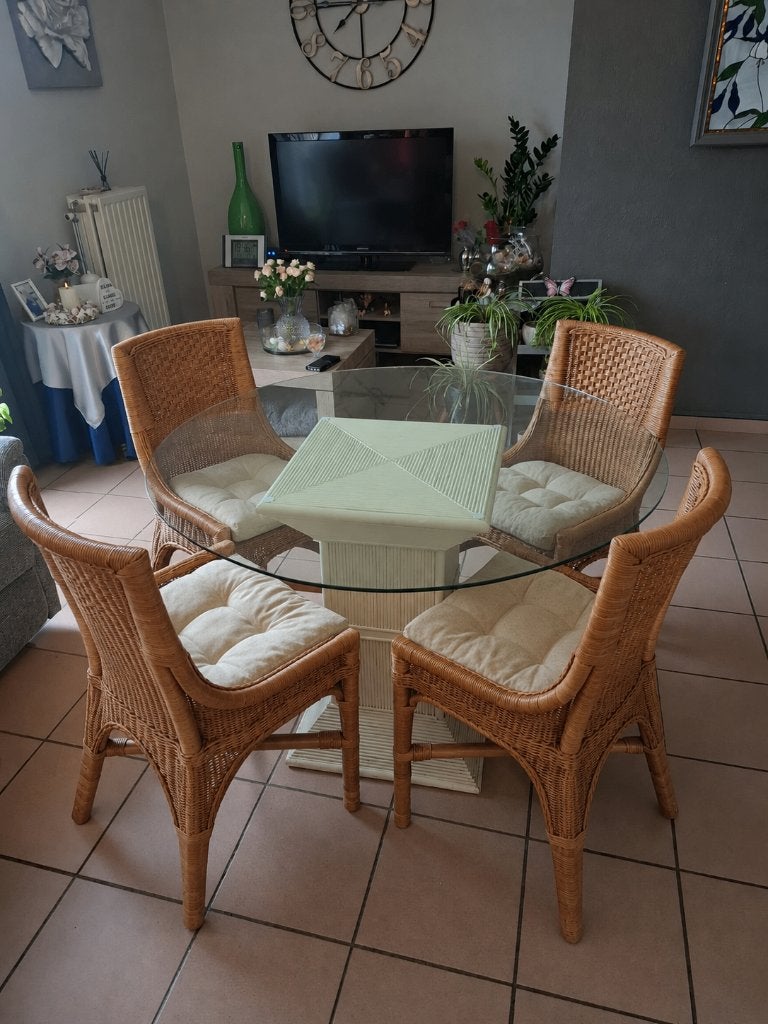Table ronde en verre avec chaises en rotin, ROTAN, Rond, Comme neuf, Verre