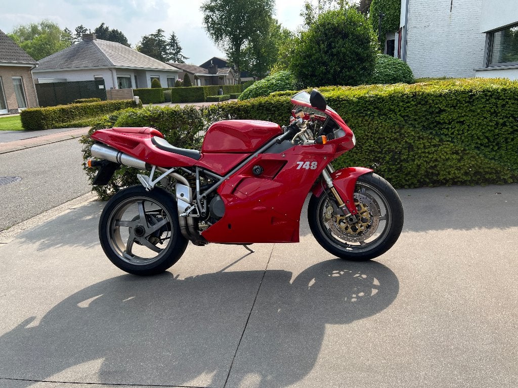 Ducati 748S, Motoren, 2 cilinders, Sportuitlaat, Gebruikt, 748 cc