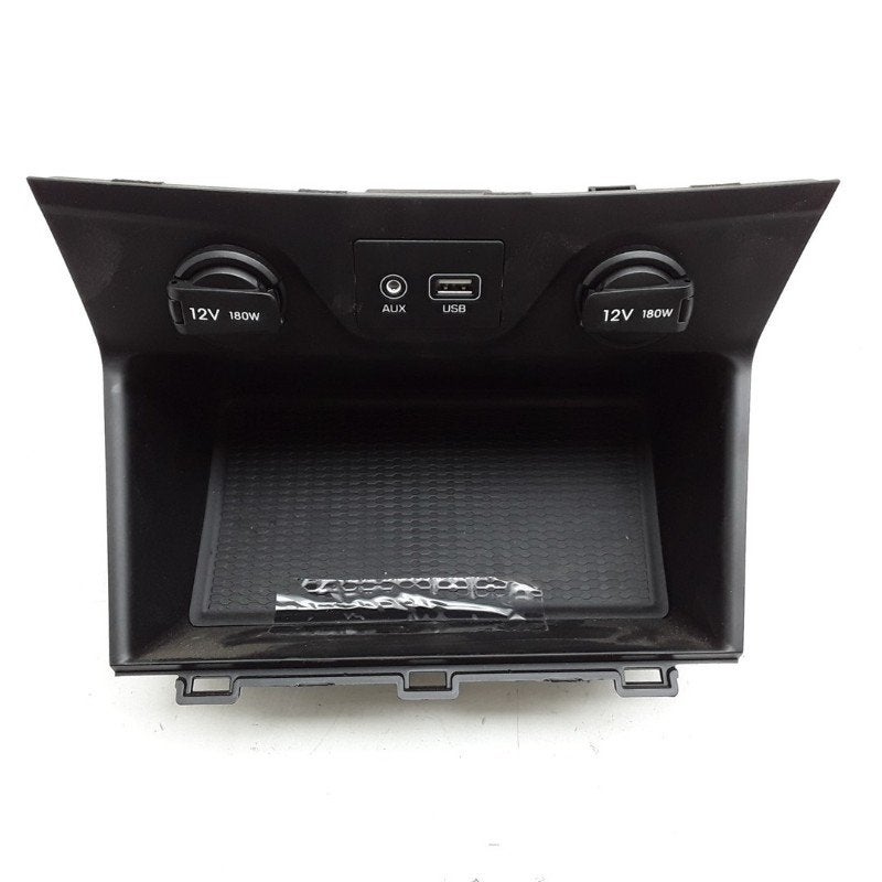 AUX/USB POORT Hyundai Tucson (TL) (01-2015/05-2023), Hyundai Motor Deutschland GmbH, Nieuw, Kaiserleipromenade 5
63067  Offenbach am Main, DE