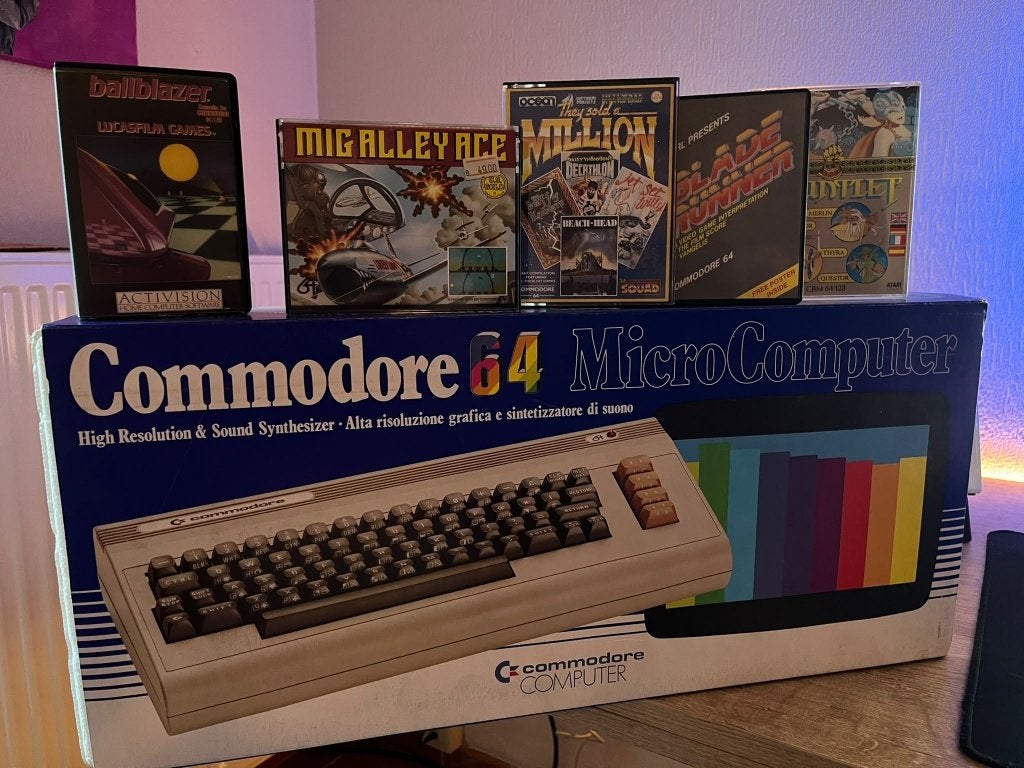 Commodore 64 + 1531 in onbeschadigde doos + games, Computers en Software, Ophalen, Commodore 64