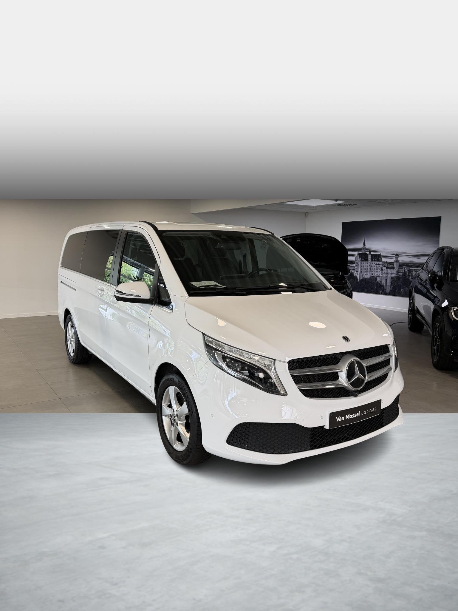Mercedes-Benz V 300 d L2 9G-TRONIC Avantgarde + LEDER + 6-ZI, Auto's, Dealer onderhouden, Gebruikt, 4 cilinders, 2000 kg