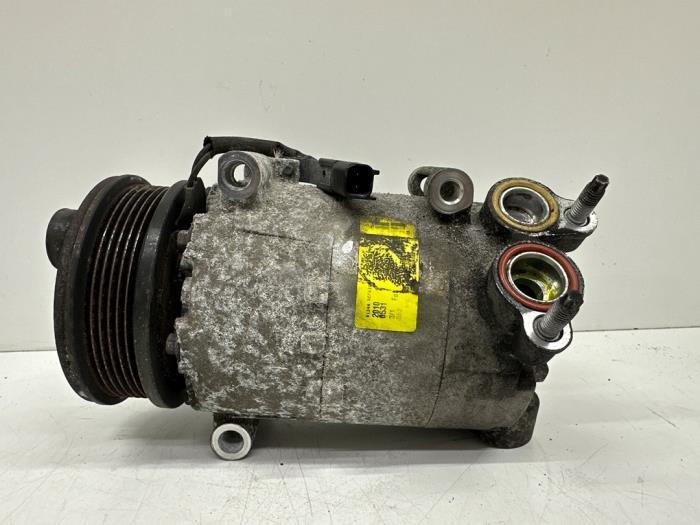 Pompe clim d'un Ford Mondeo, -, 3 mois de garantie, -, -