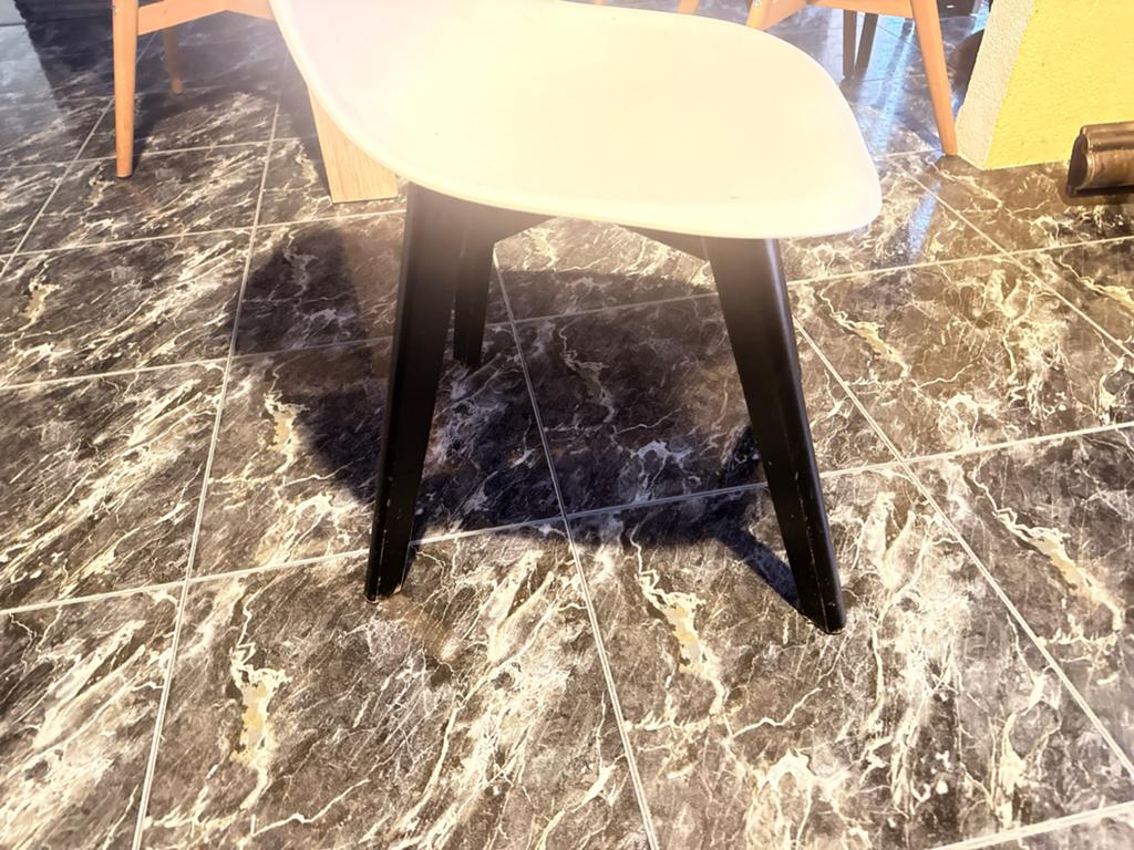 Chaise simple, Enlèvement ou Envoi, Comme neuf