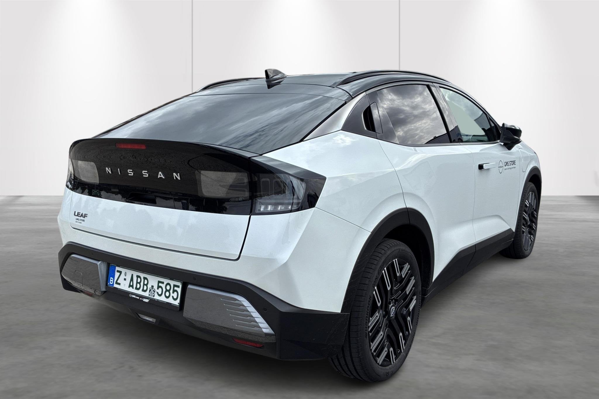 Nissan Leaf Evolve 75kWh Demo wagen, Full option! nog niet i, Auto's, Stof, Zwart, Wit, 975 kg