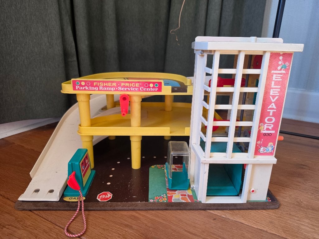 Fisher price garage, Kinderen en Baby's, Ophalen, Gebruikt, Auto of Voertuig