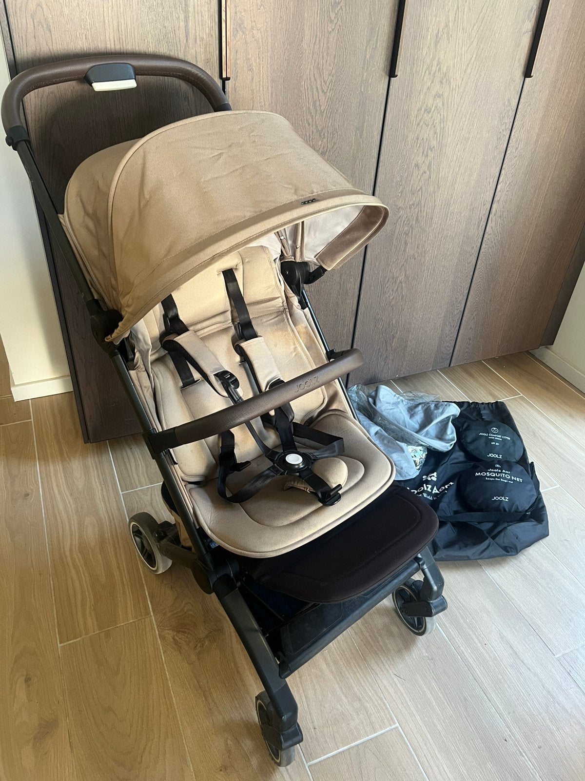 Joolz Aer+ met veel accessoires, Kinderen en Baby's, Buggy's, Ophalen, Zo goed als nieuw, Regenhoes