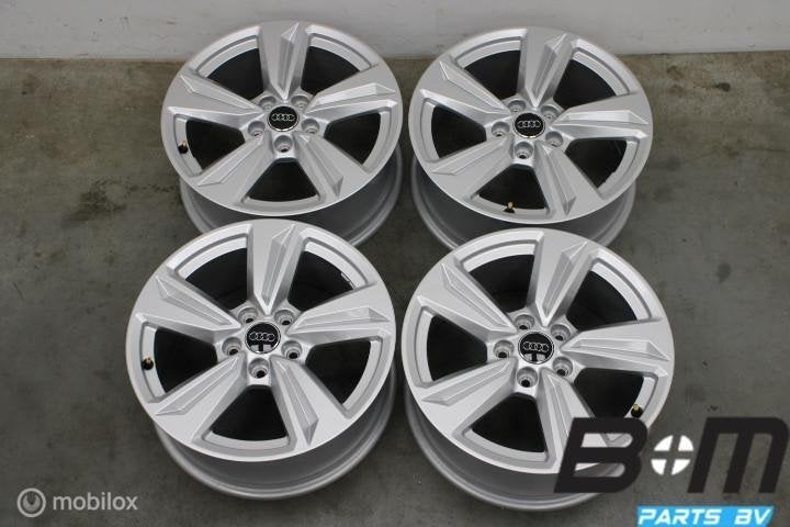 NIEUW! ORIGINEEL! 17 inch velgen Audi A3 8Y! 8Y0601025AA, Gebruikt, Velg(en)