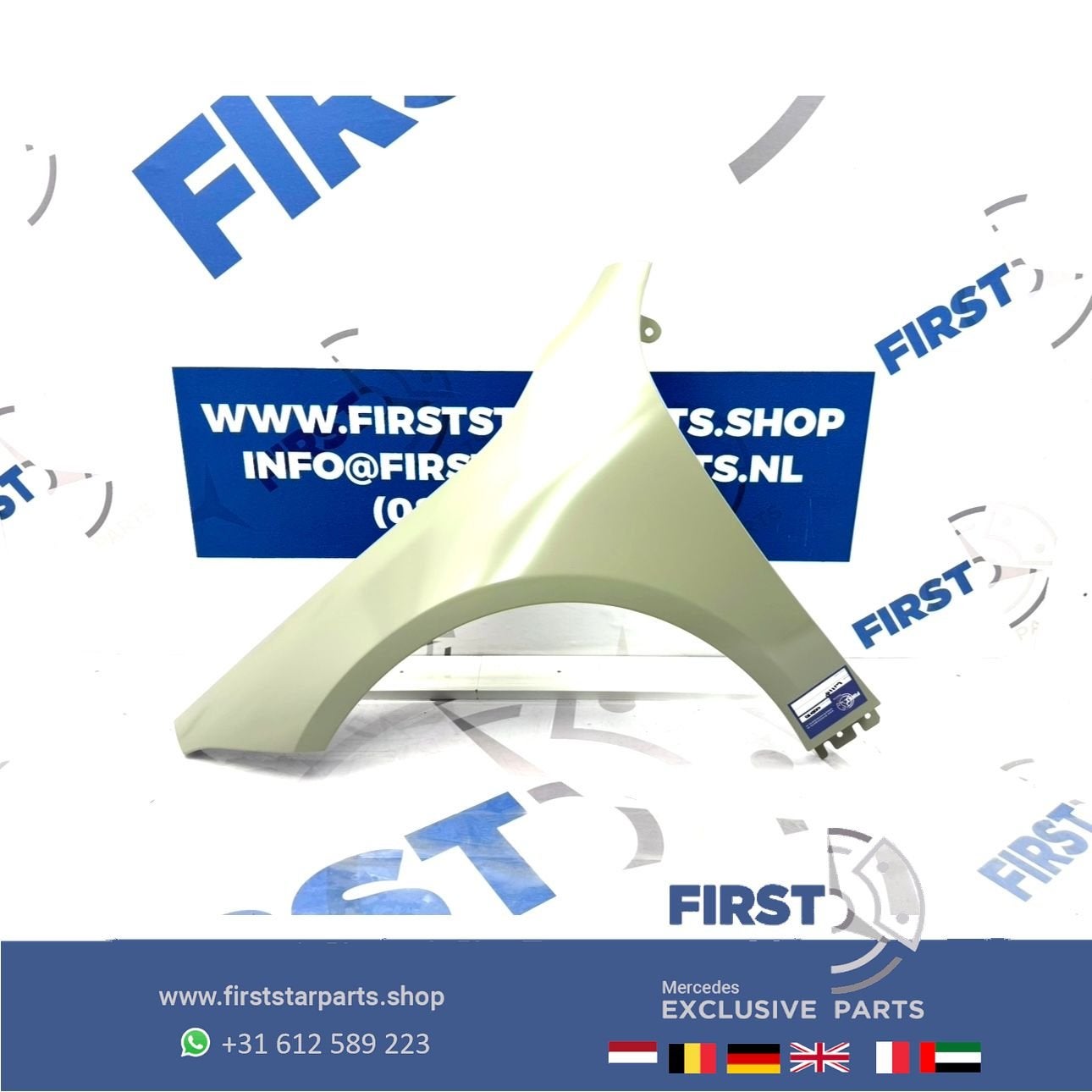W118 CLA ZIJSCHERM LINKS Mercedes A1188810300 CLA35 AMG 2018, Gebruikt, -, Links, Ophalen of Verzenden