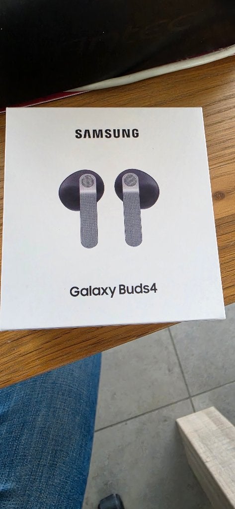 Samsung Galaxy Ear Buds 4, Télécoms, Téléphonie mobile | Écouteurs, Neuf, Enlèvement ou Envoi, Détection de port, Intra-auriculaires (Earbuds)